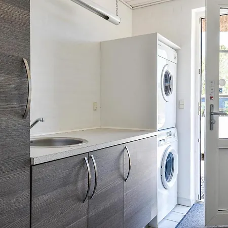 Awesome In With Sauna Hébergement de vacances *