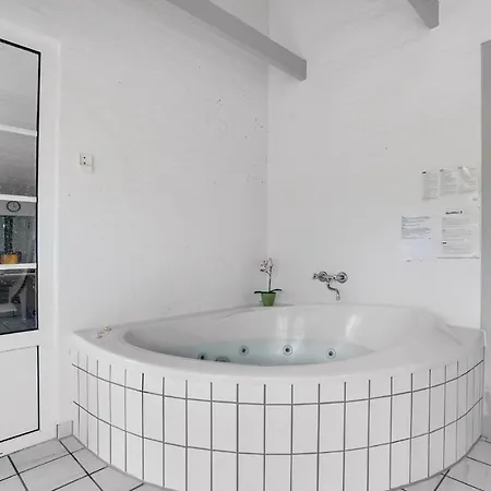 Awesome In With Sauna